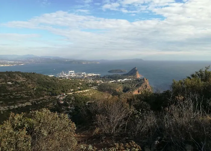 Angel Bay アパート ラシオタ